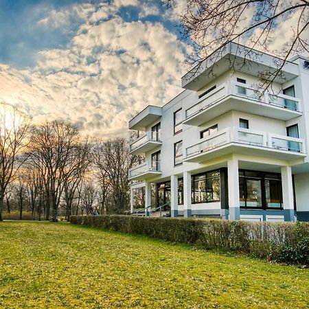 Reichels Parkhotel باد فيندشايم المظهر الخارجي الصورة