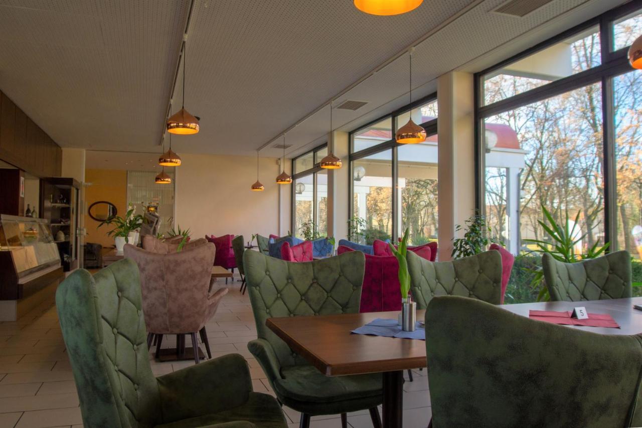 Reichels Parkhotel باد فيندشايم المظهر الخارجي الصورة