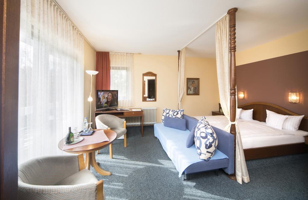 Reichels Parkhotel باد فيندشايم المظهر الخارجي الصورة